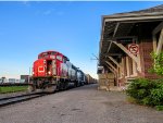 CN 9591 leads 559 at Mont-Joli station